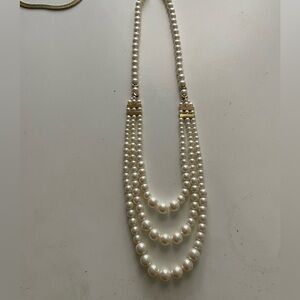 Triple-Strand faux Pearl Necklace with Gold Details